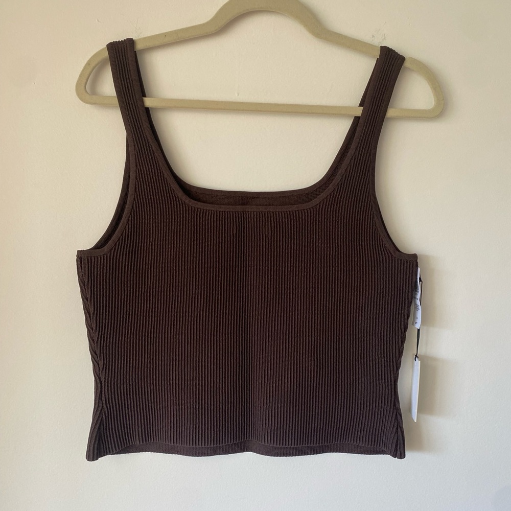 Aritzia Babaton Sculpt Knit Squareneck Cropped Tank